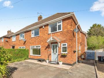 4 bedroom semi detached house for sale