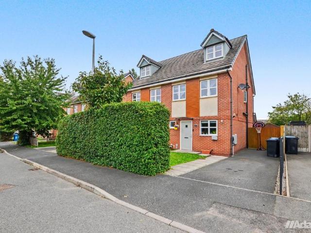 4 bedroom semi detached house for sale
