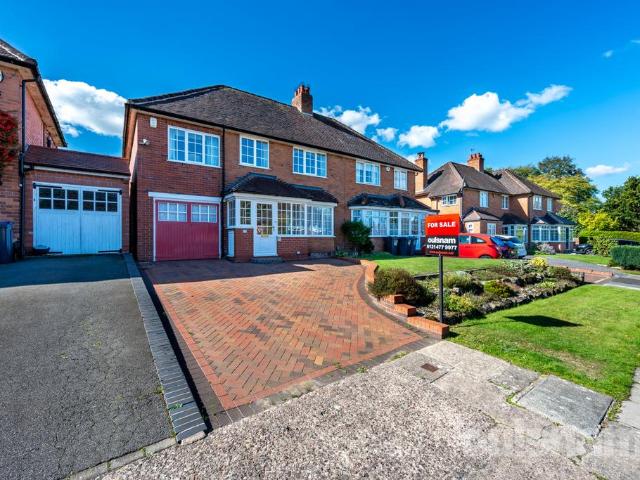 4 bedroom semi detached house for sale