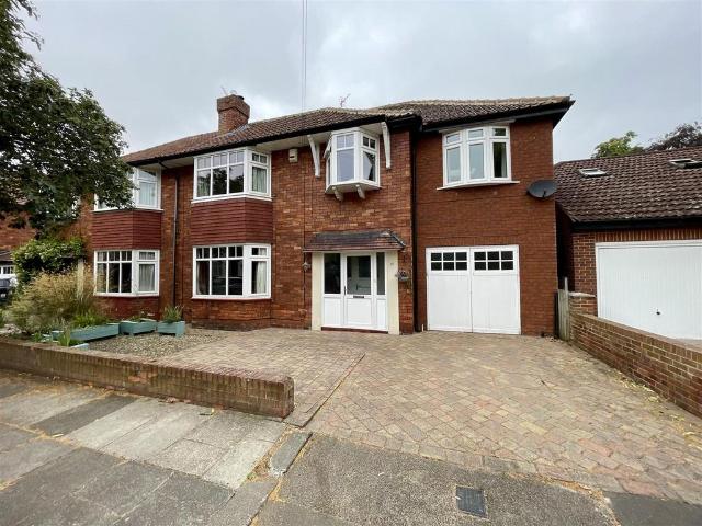 4 bedroom semi detached house for sale