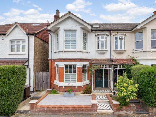 4 bedroom semi detached house for sale