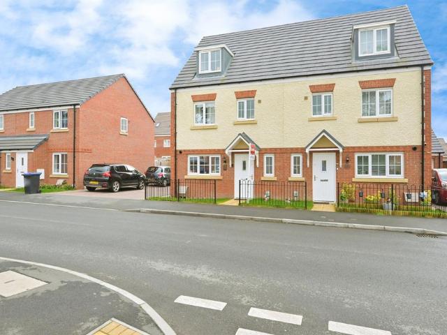 4 bedroom semi detached house for sale