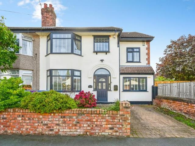 4 bedroom semi detached house for sale