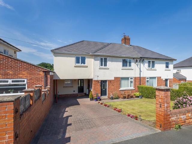 4 bedroom semi detached house for sale