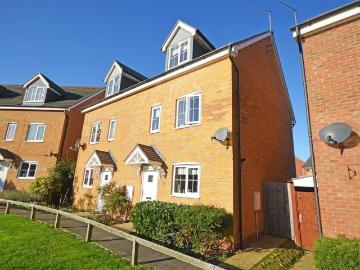 4 bedroom semi detached house for sale