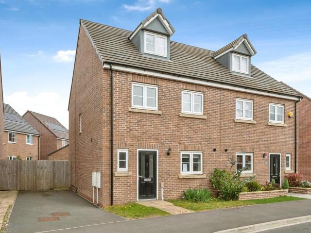 4 bedroom semi detached house for sale