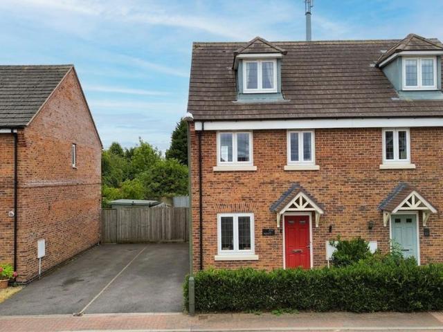 4 bedroom semi detached house for sale