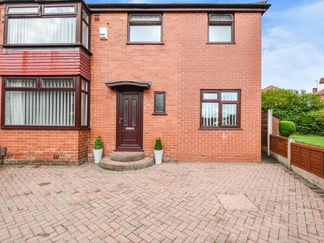 4 bedroom semi detached house for sale