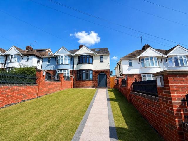 4 bedroom semi detached house for sale