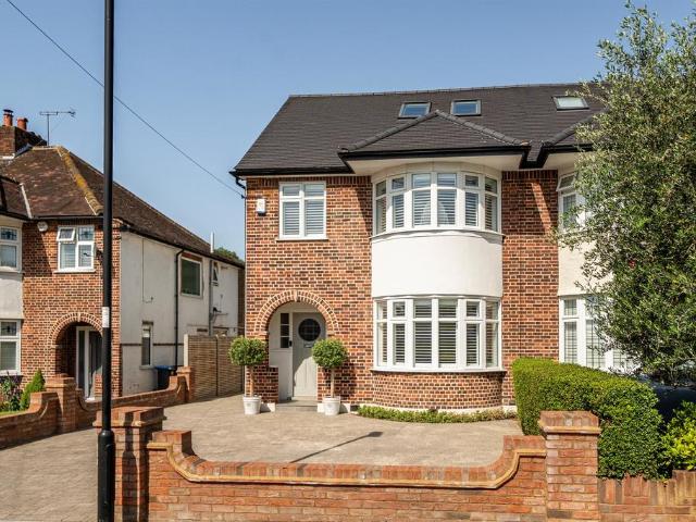4 bedroom semi detached house for sale