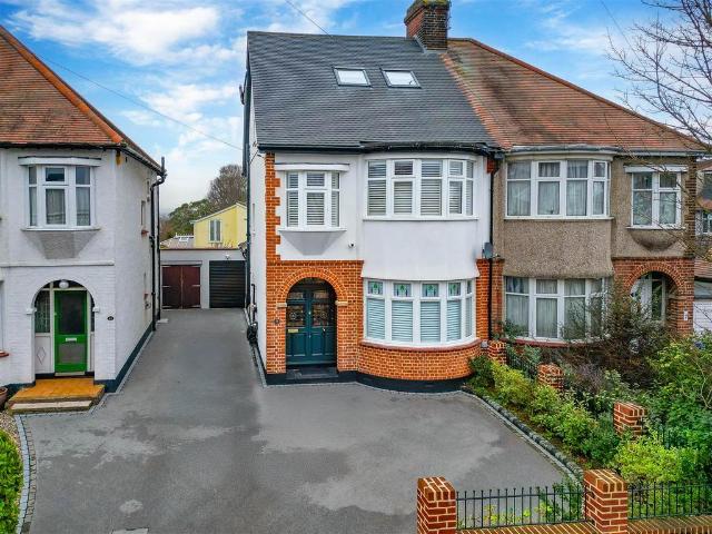 4 bedroom semi detached house for sale