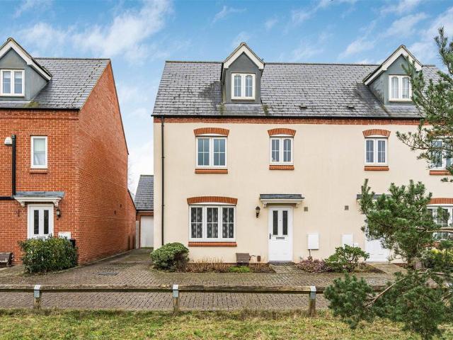 4 bedroom semi detached house for sale