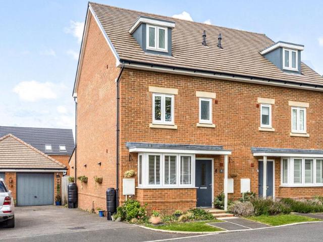 4 bedroom semi detached house for sale