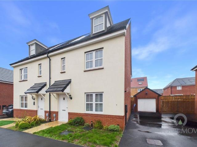 4 bedroom semi detached house for sale