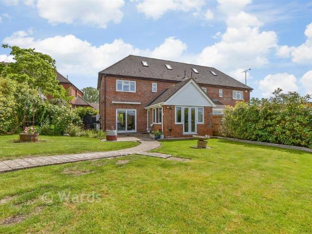4 bedroom semi detached house for sale