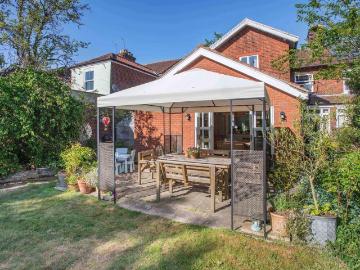 4 bedroom semi detached house for sale