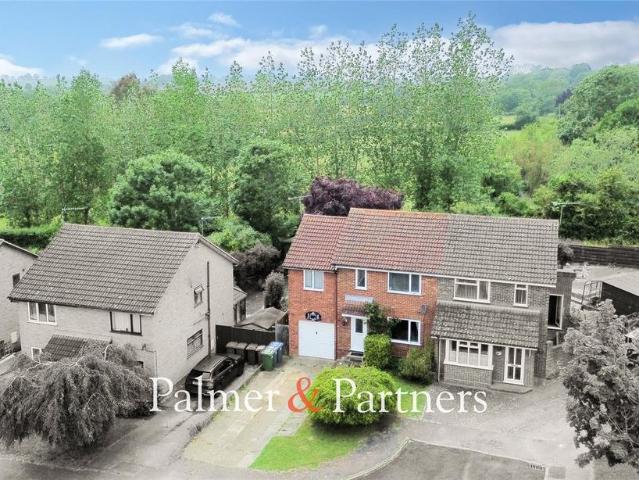 4 bedroom semi detached house for sale
