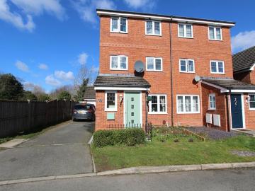 4 bedroom semi detached house for sale