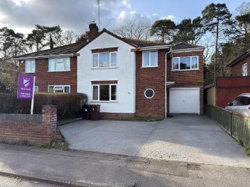 4 bedroom semi detached house for sale
