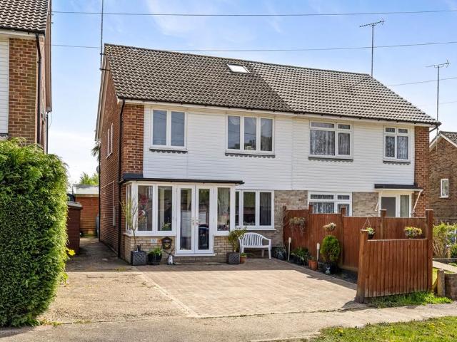 4 bedroom semi detached house for sale