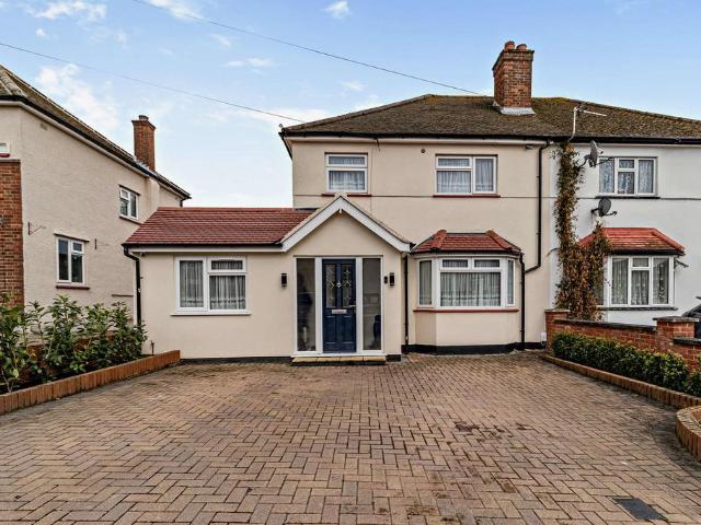 4 bedroom semi detached house for sale