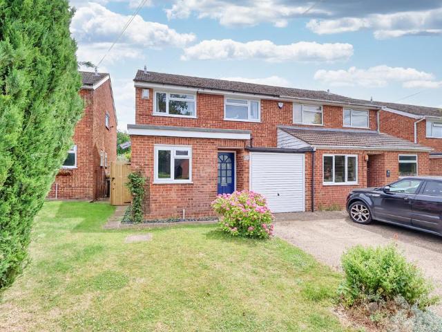 4 bedroom semi detached house for sale