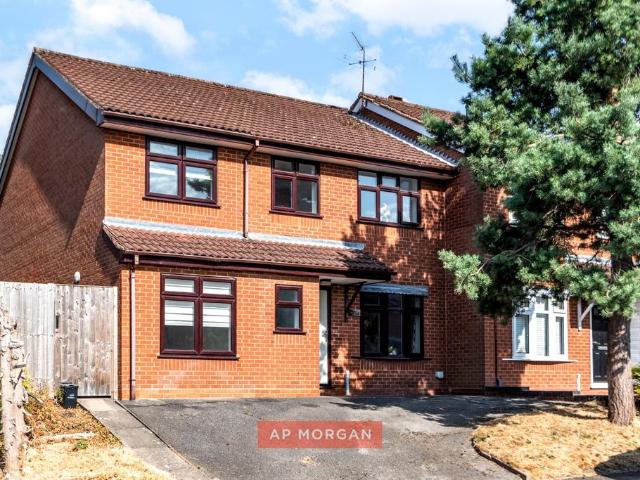 4 bedroom semi detached house for sale