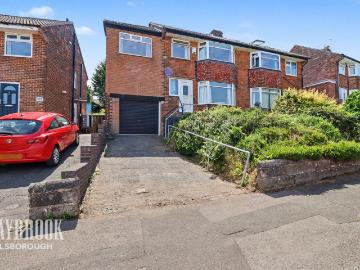 4 bedroom semi detached house for sale
