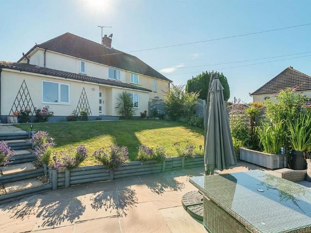4 bedroom semi detached house for sale