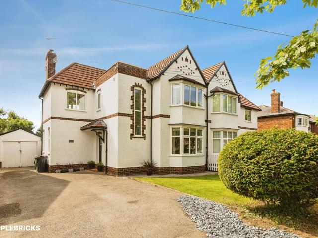 4 bedroom semi detached house for sale