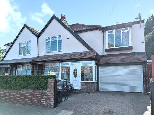 4 bedroom semi detached house for sale