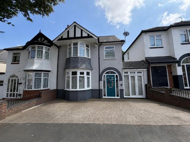 4 bedroom semi detached house for sale