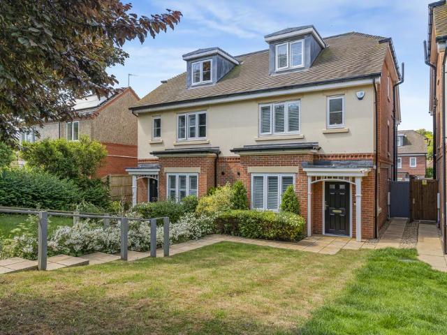 4 bedroom semi detached house for sale
