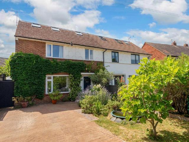4 bedroom semi detached house for sale