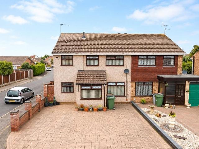 4 bedroom semi detached house for sale