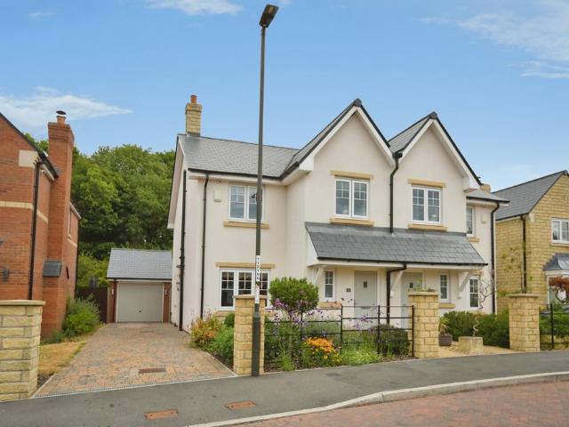 4 bedroom semi detached house for sale