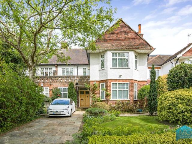 4 bedroom semi detached house for sale