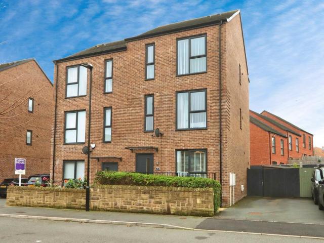4 bedroom semi detached house for sale