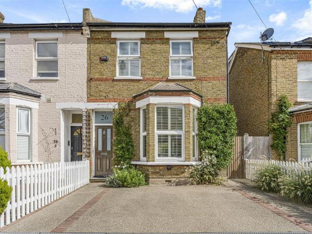 4 bedroom semi detached house for sale