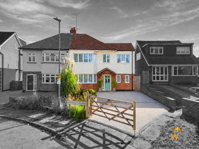 4 bedroom semi detached house for sale