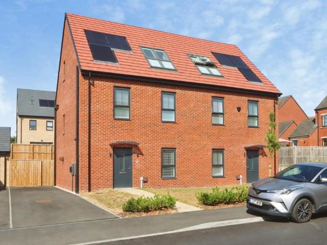 4 bedroom semi detached house for sale