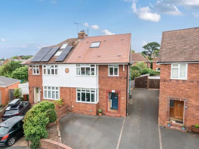 4 bedroom semi detached house for sale