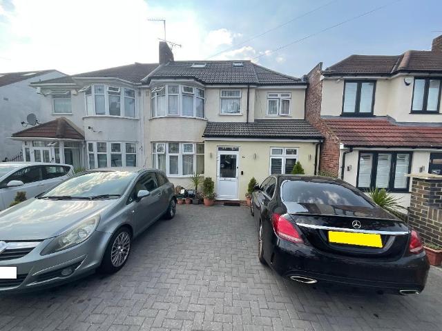 4 bedroom semi detached house for sale