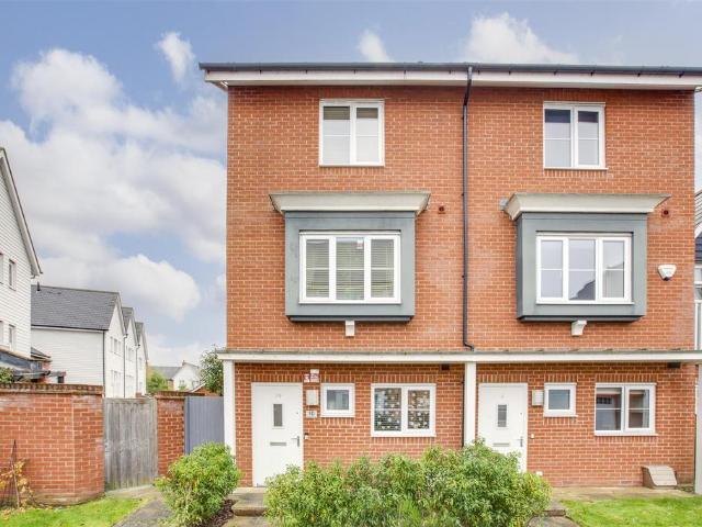 4 bedroom semi detached house for sale