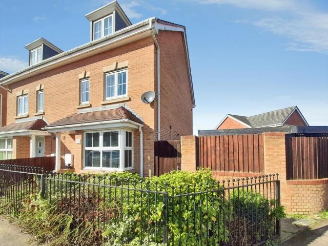 4 bedroom semi detached house for sale
