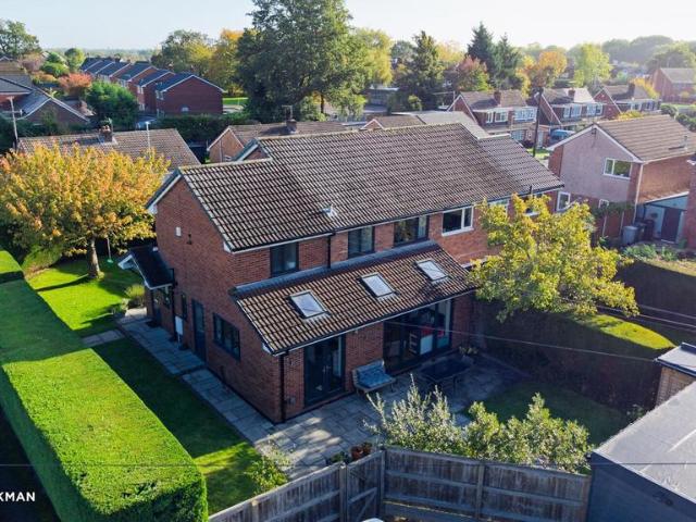 4 bedroom semi detached house for sale