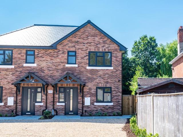 4 bedroom semi detached house for sale