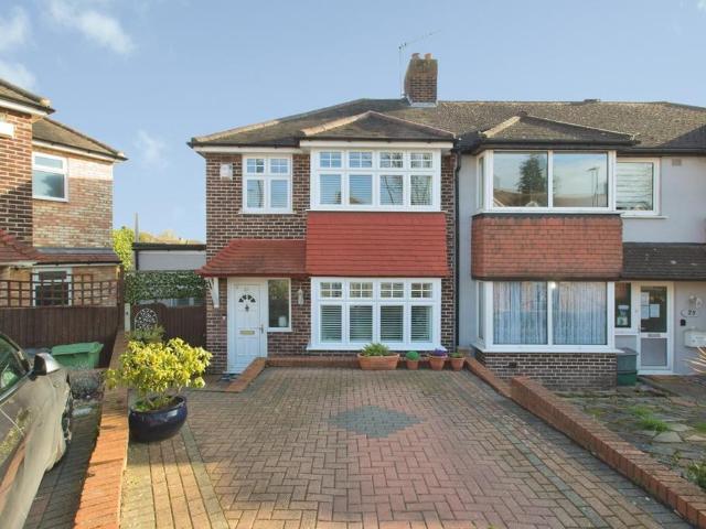 4 bedroom semi detached house for sale