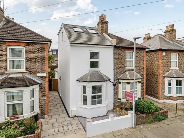 4 bedroom semi detached house for sale