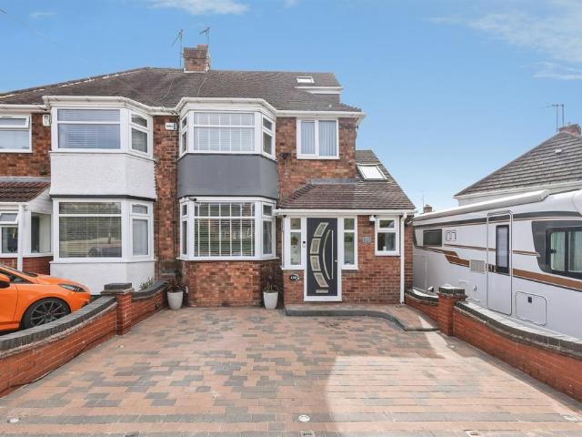 4 bedroom semi detached house for sale